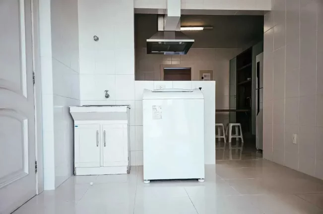 Imagem Apartamento Vista Mar com 3 dormitórios sendo 1 suíte e 1 vaga de garagem em Balneário Camboriú