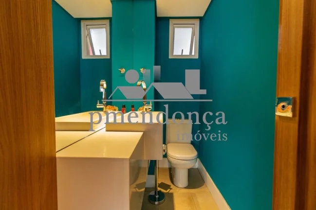 Imagem Excelente apartamento de 93m², localizado em Pinheiros com 2 quartos ( 1 suíte ) e 2 vagas..