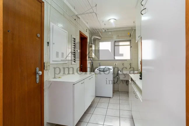 Imagem Apartamento andar alto com 190m² em Perdizes Nobre, 3 suítes e 3 vagas.