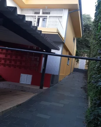 Imagem sobrado lindo a 500 metros do metro Morumbi...