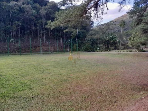 Imagem Casa em Condomínio para Venda em Teresópolis / RJ no bairro Colônia Alpina
