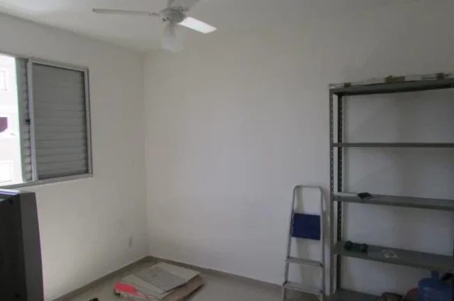 Imagem Apto mobiliado com sala , cozinha com armarios, cock top, geladeira, microondas, área de serv. wc s...