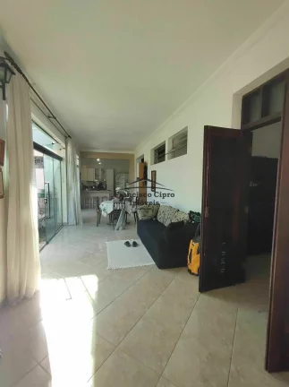 Imagem Ponto Comercial para alugar no bairro Pedregulho - Guaratinguetá/SP
