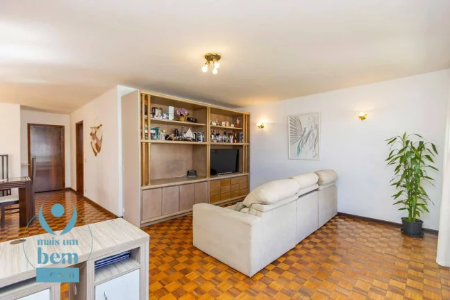 Imagem Ampla casa térrea com 208 m², 4 quartos à venda por R$ 1.490.000 - Jardim Social - Curitiba/PR