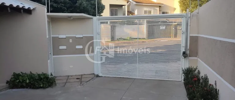 Imagem Casa em Condomínio à Venda em Campo Grande-MS, Bairro Carandá Bosque: 2 Quartos, 2 Suítes, 2 Salas e 112,27 m² de Área