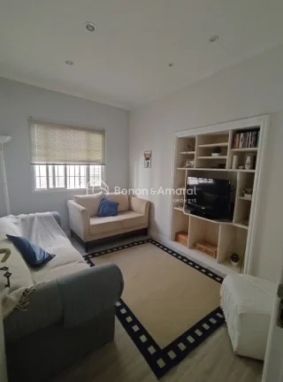 Imagem Apresentamos esta belíssima casa, muito bem localizada, ideal para quem busca conforto, segurança ...