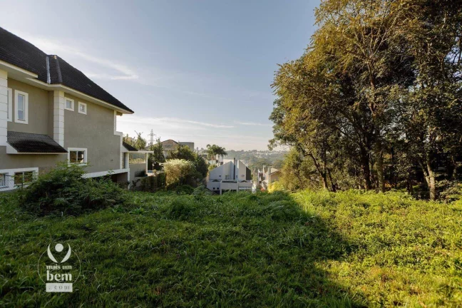 Imagem More junto á natureza! Terreno de 777 m² em condomínio a poucos passos do Parque Tingui, à venda por R$ 2.190.000 - São João - Curitiba/PR