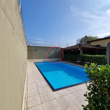 Imagem CASA AMPLA COM 4 DORMITÓRIOS, SENDO 1 SUÍTE, QUINTAL, PISCINA AREA GOURMET, EM EXCELENTE LOCALIZAÇÃO A VENDA EM BOISSUCANGA