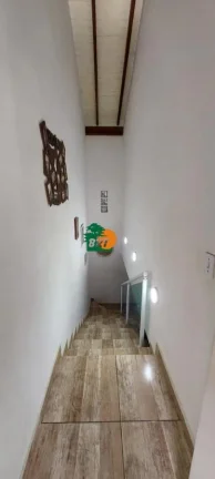 Imagem Casa para Venda em São Roque, Centro (mailasqui), 2 dormitórios, 1 suíte, 2 banheiros, 3 vagas