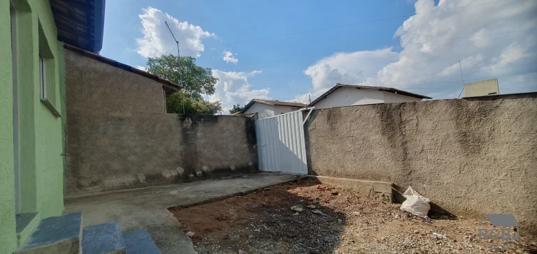 Imagem CASA RESIDENCIAL em ESMERALDAS - MG, DUMAVILLE