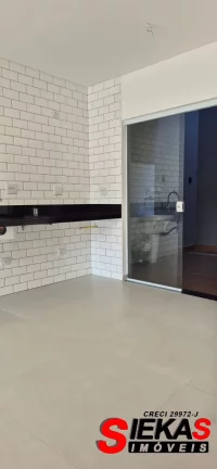 Imagem Residência de Luxo na Vila Esperança: 3 Quartos, 3 Suites, 2 Salas, 4 Banheiros, 3 Vagas de Garagem, 160 m² - São Paulo-SP.