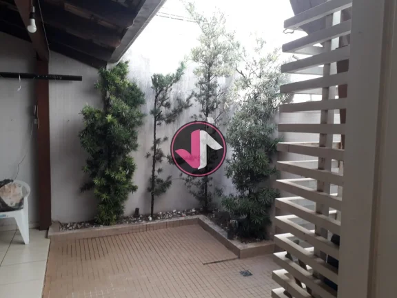 Imagem Casa Sobrado Condomínio Residencial dos Ipês Bairro Village Flamboyant Cuiabá MT Piso superior: 3...