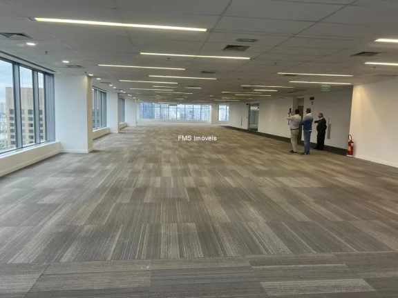 Imagem Sala Comercial na Vila Cordeiro com 926,08m² de Área