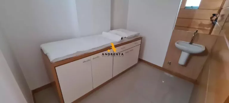 Imagem Barra da Tijuca - Sunplaza Offices - Alugo maravilhoso conjunto comercial, MONTADO COMO CLINICA , com 220m2 - R$16.000,00