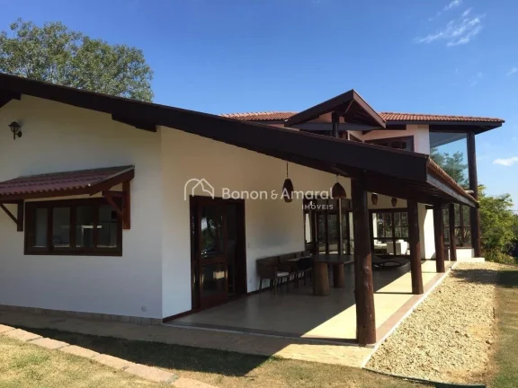 Imagem Sobrado à venda no Condomínio Clube de Campo em Valinhos, com 1.200 m² de terreno e 495 m² de á...