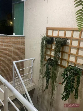 Imagem Sobrado com 3 dormitórios à venda, 164 m² por R$ 590,000- Jardim Alto Alegre (São Rafael) - São Paulo/SP