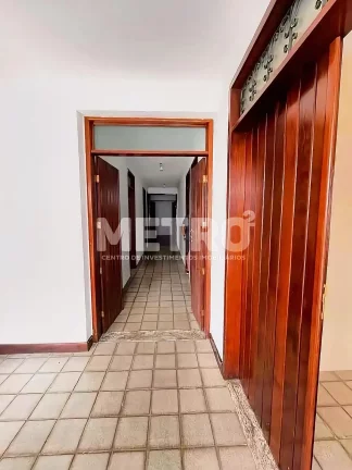Imagem Casa à venda no Centro de Petrolina com 2 pavimentos, área de lazer