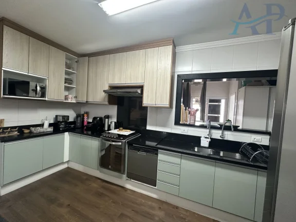 Imagem Apartamento com 4 Dormitórios em Praia Grande na Guilhermina