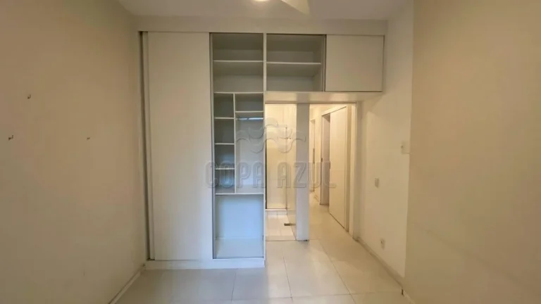 Imagem Laranjeiras – Rua das Laranjeiras | Residencial › Apartamento 3 quarto(s) à Venda