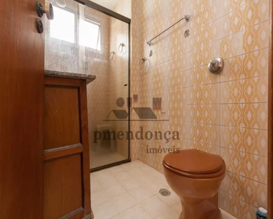 Imagem Apartamento em andar alto, com living para 02 ambientes, 03 dormitórios sendo 01 suíte, banheiro s...