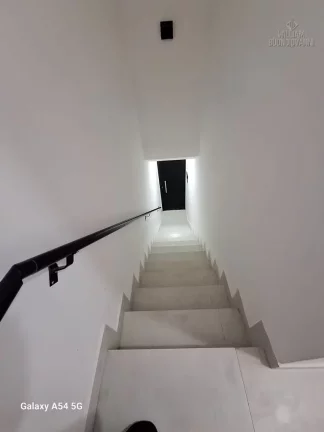 Imagem Sobrado em Condomínio 2 dormitórios sendo 2 suites no Boqueirão