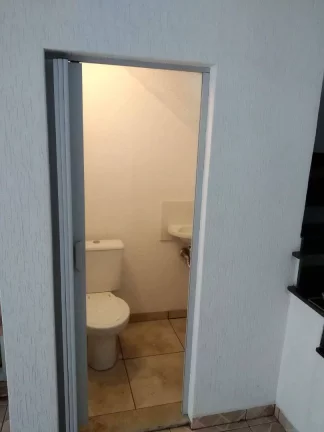 Imagem Sobrado com 3 dormitórios para alugar, 114 m² por R$ 3.100/mês - Vila Pires - Santo André/SP