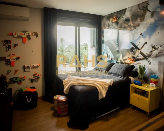 Imagem Residência alto padrão com design moderno, privacidade e exclusividade junto à natureza América,...