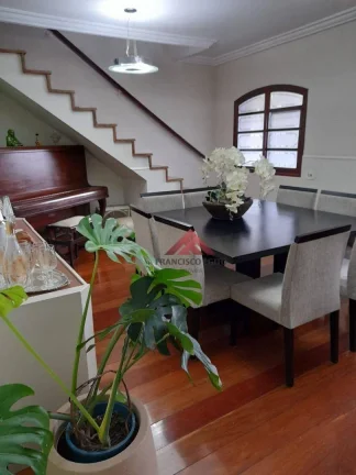 Imagem Casa à venda, 300 m² por R$ 1.390.000,00 - Piratininga - Niterói/RJ