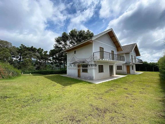 Casa à venda em Campos do Jordão - Casa nova com 03 suítes