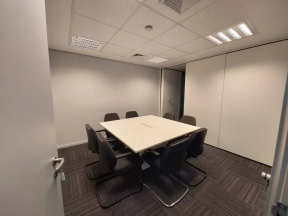 Imagem ALUGA-SE CONJUNTO COMERCIAL NO CENTRO EMPRESARIAL EM SÃO PAULO