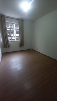 Imagem VENDO ESTE LINDO APTO DE 3 QUARTOS, GARAGEM. NOVA FRIBURGO.