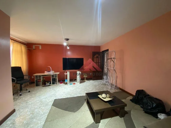 Imagem Casa com 5 dormitórios à venda por R$ 550.000,00 - Patronato - São Gonçalo/RJ