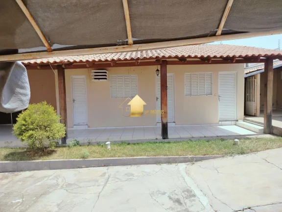 Imagem Casa 4 Quartos no bairro Santa Cruz 2