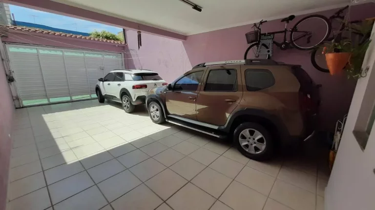 Imagem Sobrado 175 m² 3 domitorios 4 Vagas Estuda Permuta menor Valor no Litoral