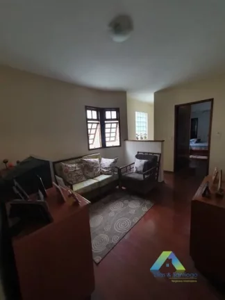 Imagem Lindo sobrado 177 metros, com excelente localização 3 dormitórios, 3 vagas, quintal espaço gourmet com ótimo valor !,