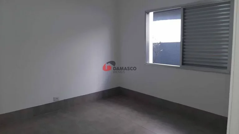 Imagem Casa à venda 3 Quartos, 1 Suite, 4 Vagas, 220M², Jardim São Caetano, São Caetano do Sul - SP