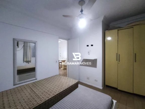 Imagem PITANGUEIRAS- UMA QUADRA DA PRAIA , LOCALIZAÇÃO ESPETACULAR , GARAGEM NO PRÉDIO.