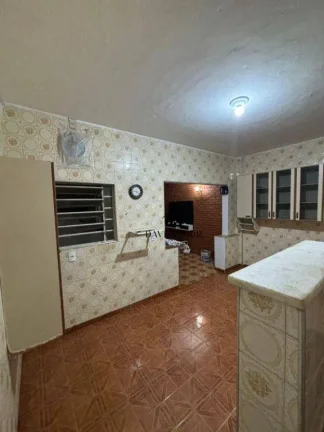 Imagem Casa com 3 dormitórios para alugar, 137 m² por R$ 2.260,00/mês - Vila Trujillo - Sorocaba/SP