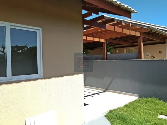 Imagem Casa em Condomínio Fechado na Praia de Barra Velha/SC - 2 quartos. 1 suíte. 2 vagas. 39 m²