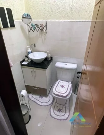 Imagem SANTO ANDRÉ Sobrado 250M², 3 dormitórios, 1 suíte, 4 vagas ótima localização e valor !!!