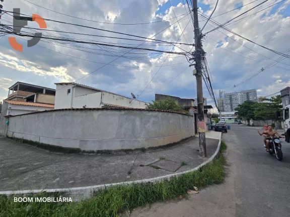 Imagem Casa Aconchegante de 1 Quarto no Jardim Tropical - Praticidade e Segurança