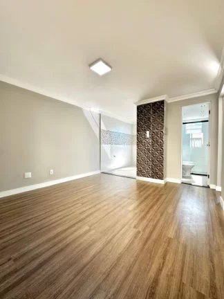Imagem Apartamento para Venda em Curitiba, Sítio Cercado, 2 dormitórios, 1 banheiro, 1 vaga