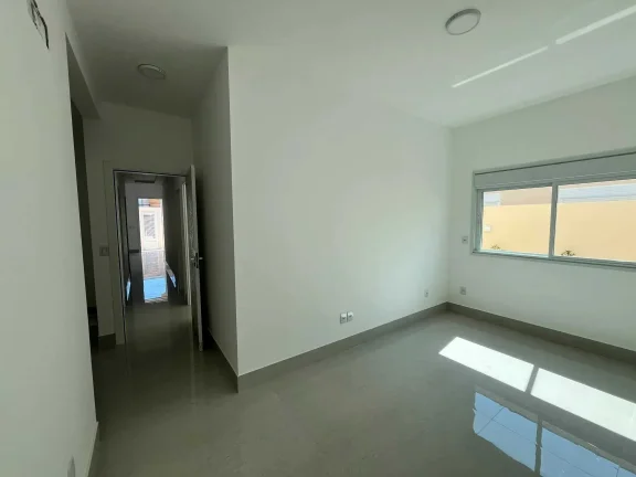 Imagem Casa com 3 dormitórios sendo 1 suíte e 1 vaga de garagem em Gov Celso Ramos/SC
