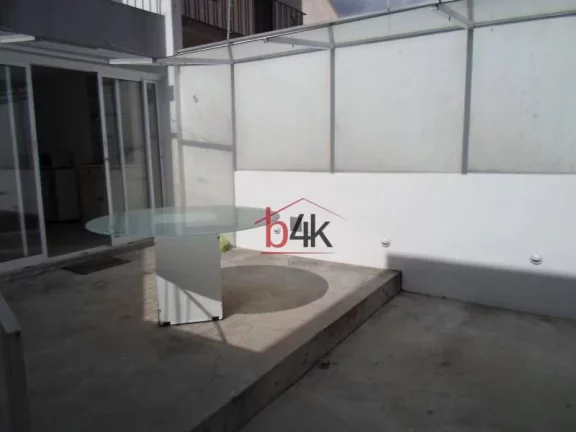Imagem Casa com 5 dormitórios à venda, 240 m² e 2 vagas de garagem - Brooklin