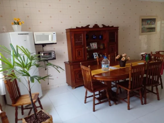 Imagem Casa com 2 dormitórios e garagem em Lorena - SP