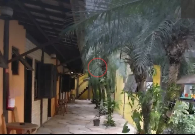 Imagem POUSADA BEM LOCALIZADA COM 22 QUARTOS 2 CASAS DE APOIO PARA RECEPÇÃO,CAFE E JOGOS,2 PISCINAS SAUNA AREA DE ESTACIONAMENTO