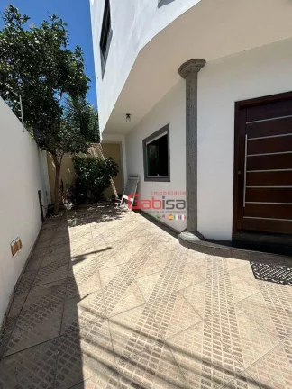Imagem Casa com 3 dormitórios à venda, 160 m² por R$ 780.000,00 - Jardim Excelsior - Cabo Frio/RJ