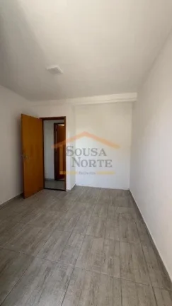 Imagem Casa em condomínio com 55 m², composta por 2 suítes (uma com varanda, as duas suítes ainda vão ...