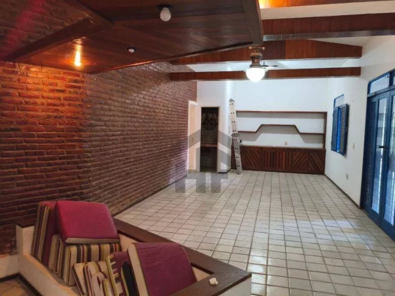 Imagem Casa Residencial de 450m² à venda, com 4 quartos (1 suíte), localizado em Aldeia - Pernambuco.