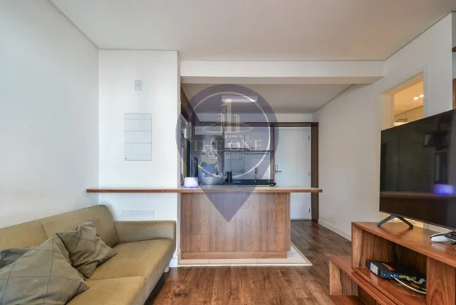 Imagem Studio de Luxo à Venda em Pinheiros - São Paulo-SP: 1 Quarto, 2 Salas, 1 Banheiro, 1 Vaga, 49m² de Pura Elegância!